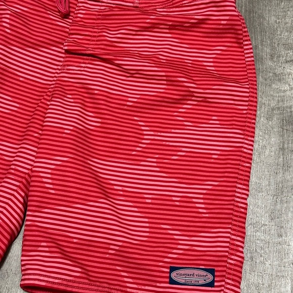 Men's Vineyard Vines 33 Swim Shorts Trunks Board Hybrid Red Pink Drawstring EUC - Picture 6 of 9